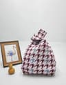 Wine red houndstooth 90g