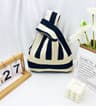 Vertical stripes and horizontal lines beige 90g